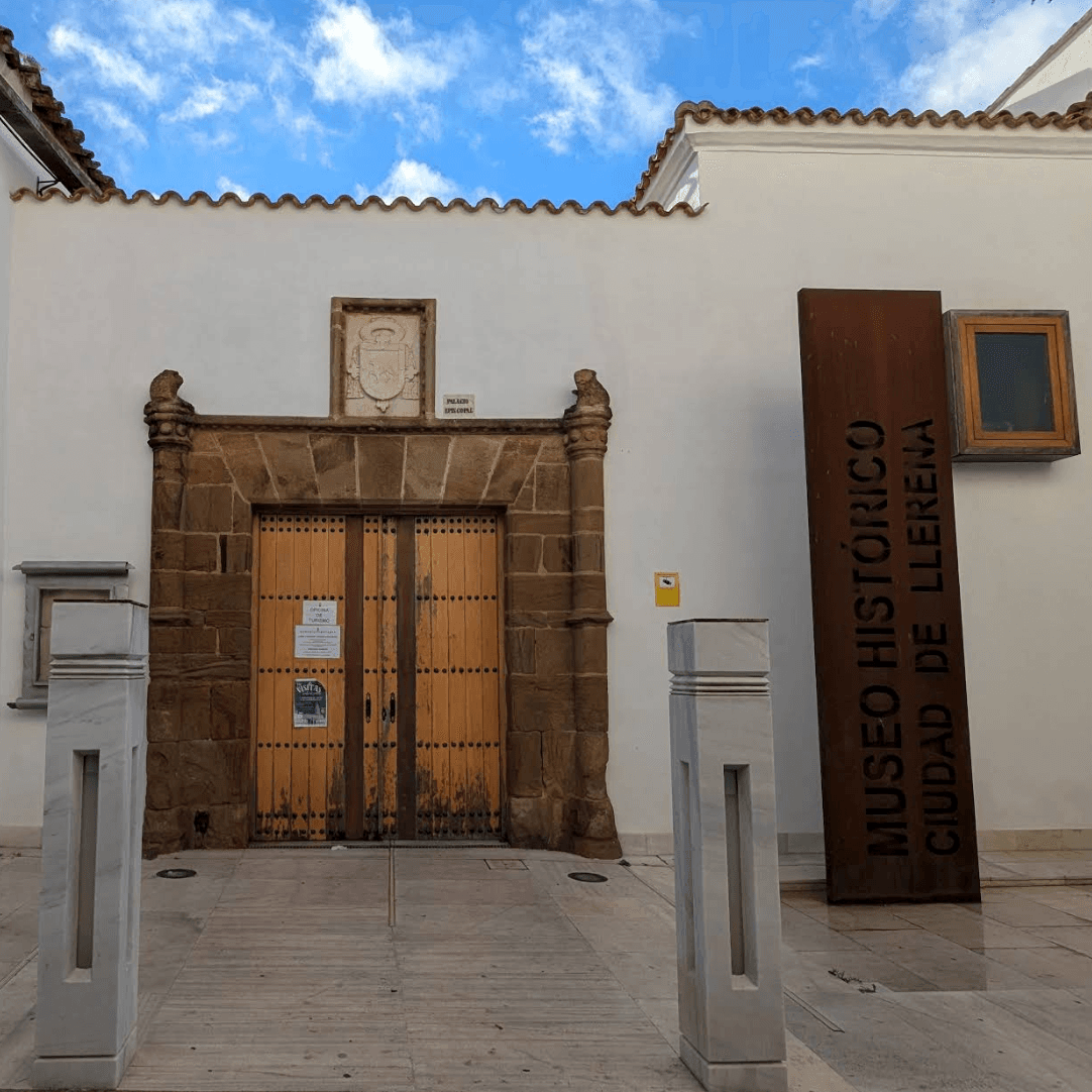 Palacio Episcopal y Museo de Llerena