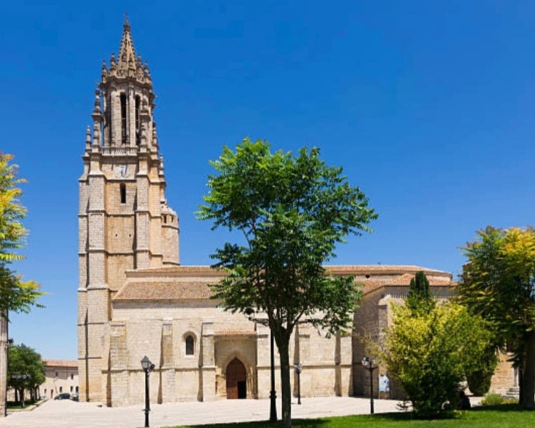 Colegiata de San Miguel