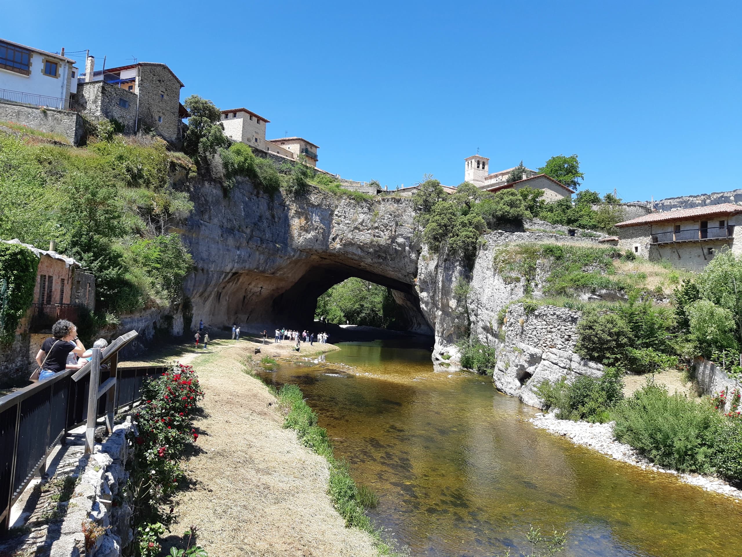Puente natural del Nela