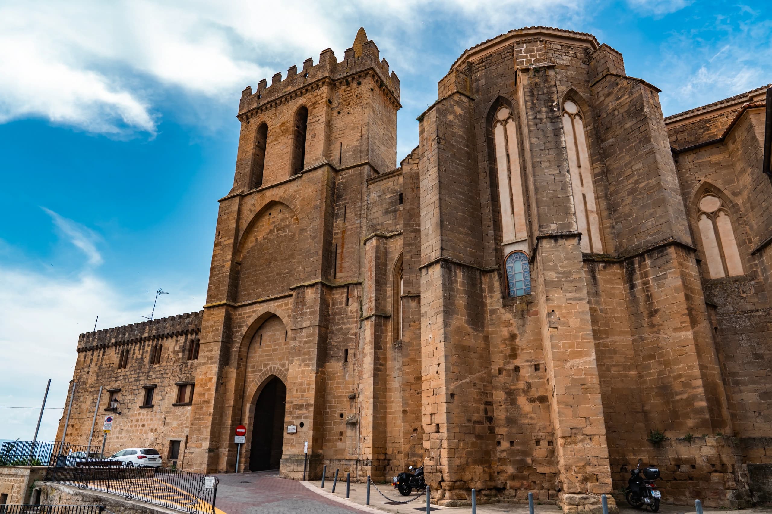 Muralla y puertas medievales