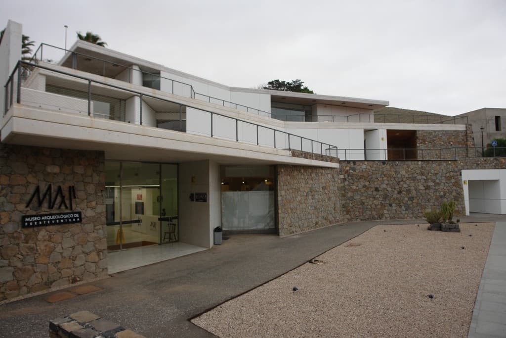 Museo Arqueológico y Etnográfico