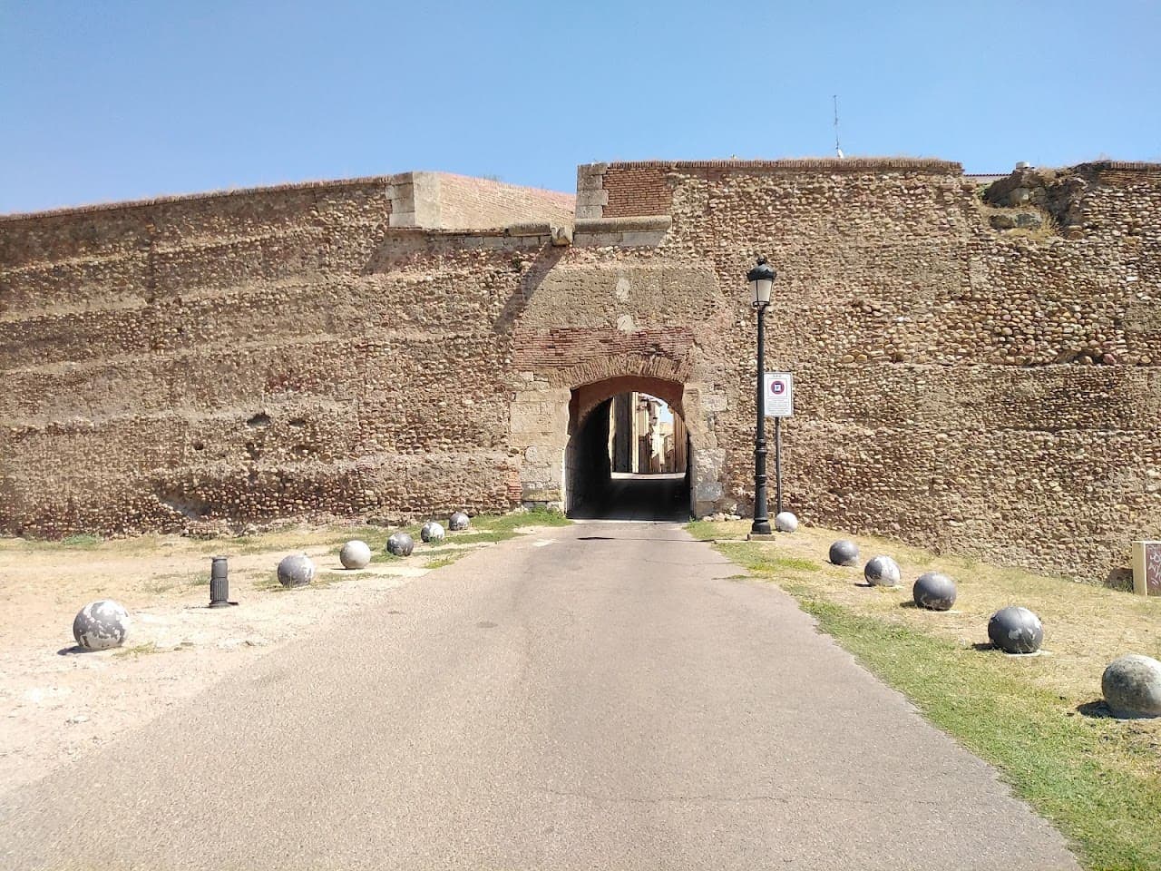 Puerta de San Vicente