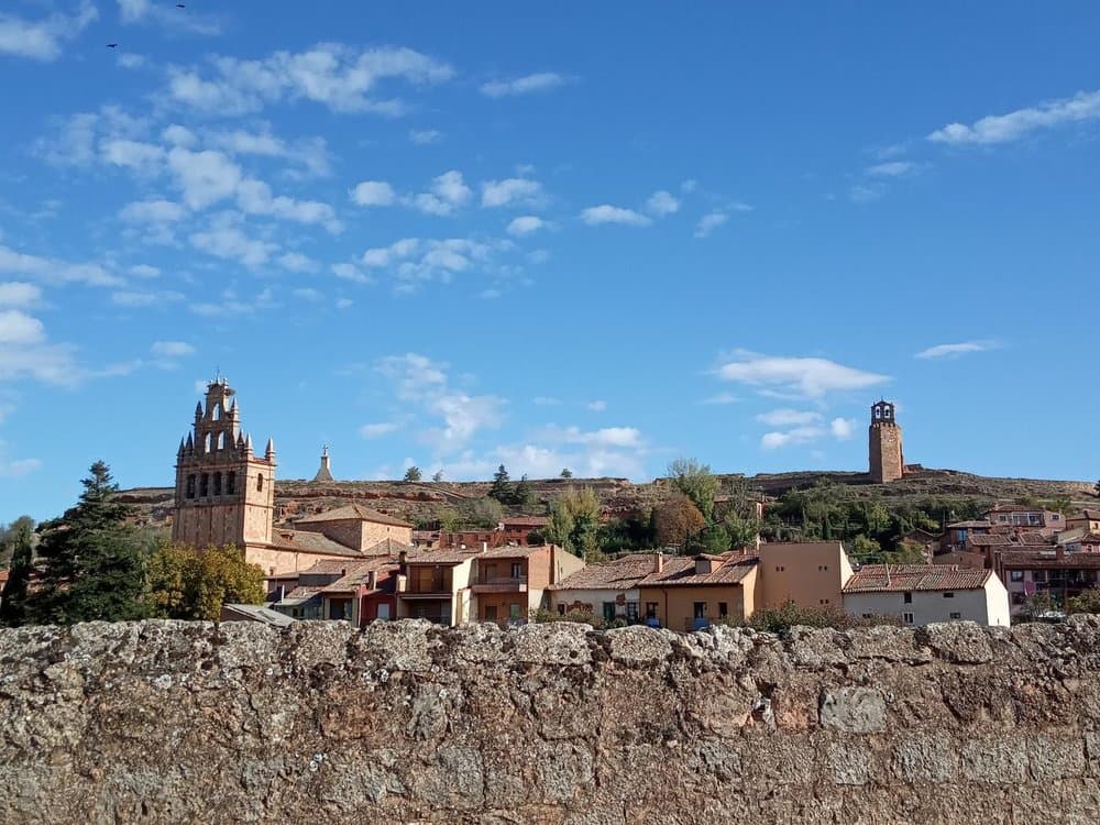 Ayllón - foto 2