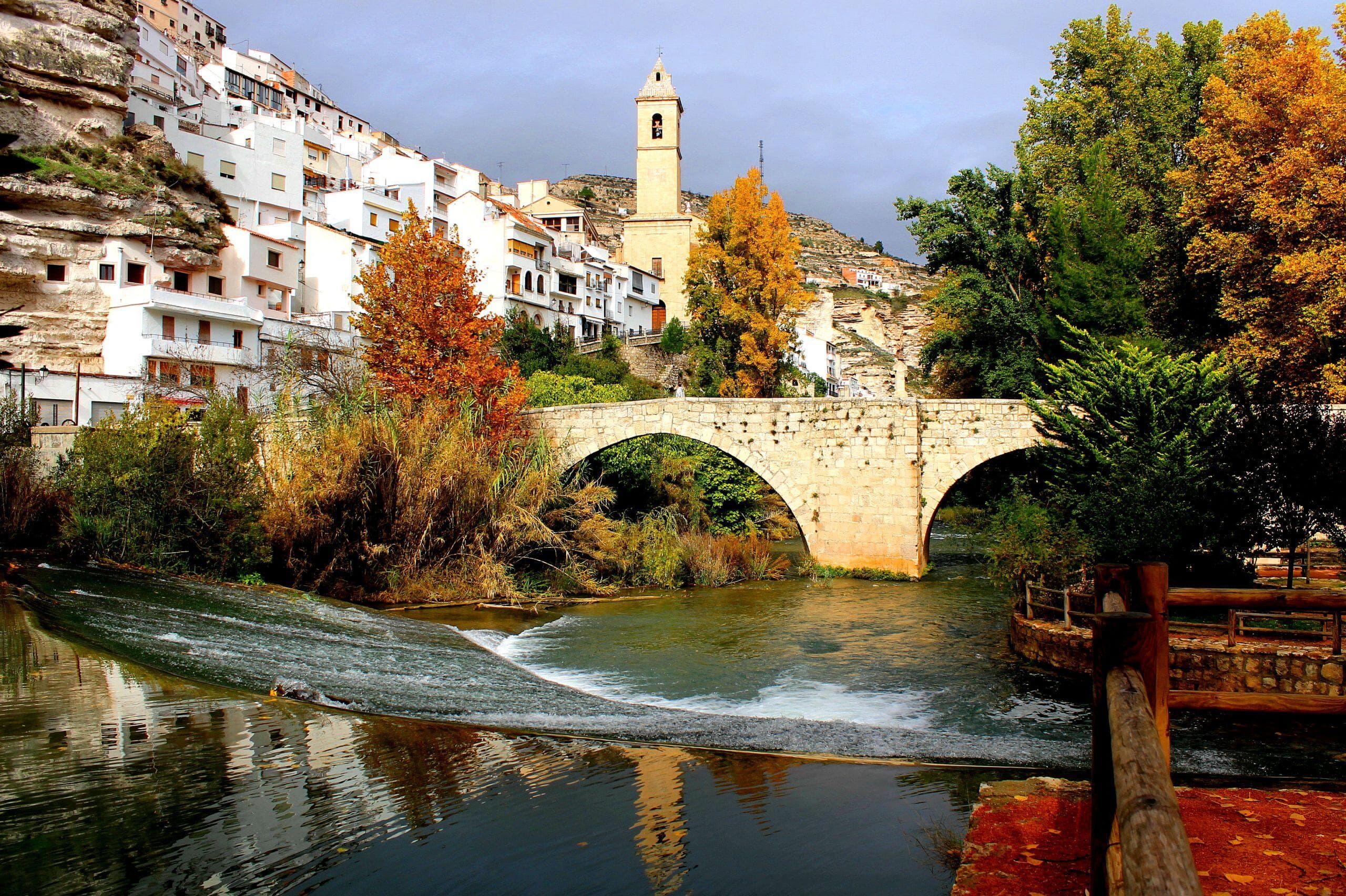 Alcalá del Júcar - foto 1
