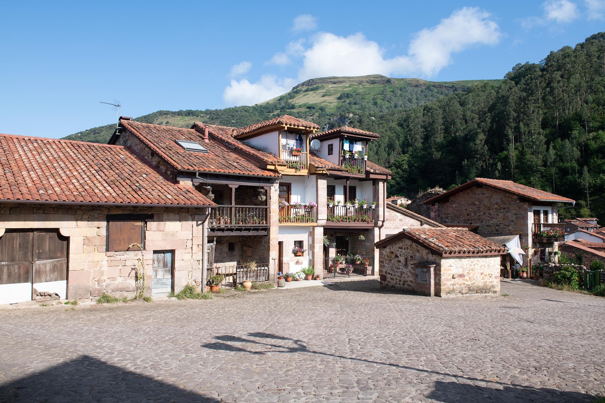Carmona, Cantabria - Uno de los pueblos más bonitos de España