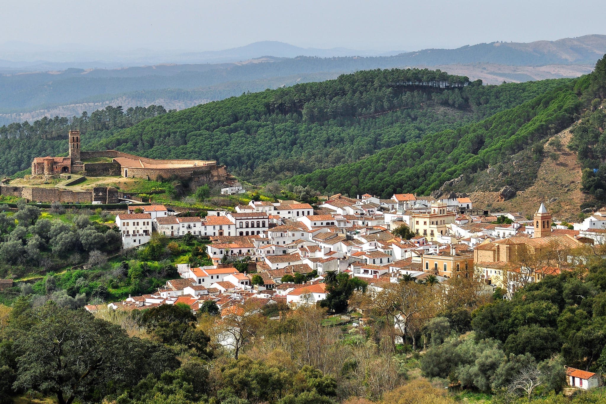 Almonaster la Real, Huelva - Uno de los pueblos más bonitos de España