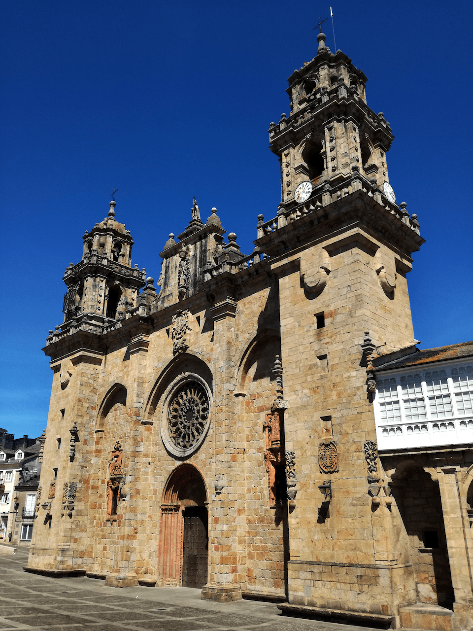 Pueblos con catedral