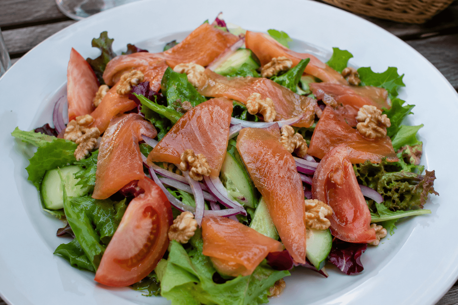 Ensalada de Trucha Ahumada de Bagergue