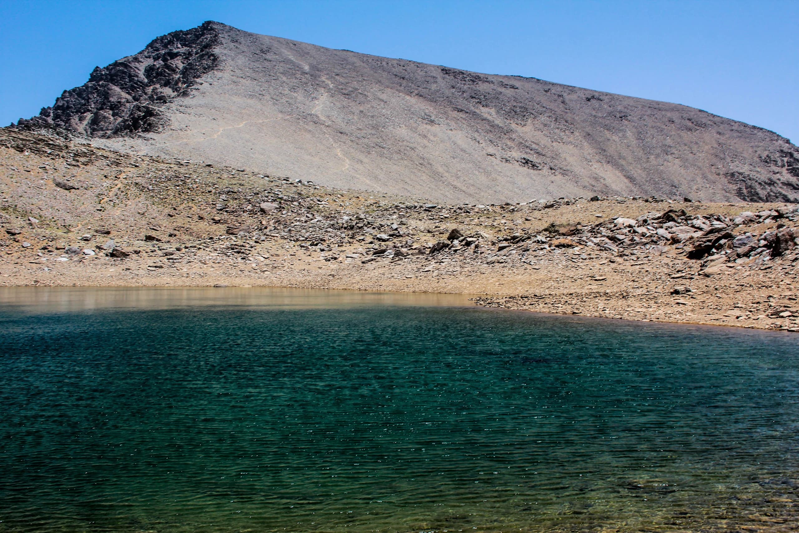 El Mulhacén: guía e historia de la gran cumbre de Sierra Nevada