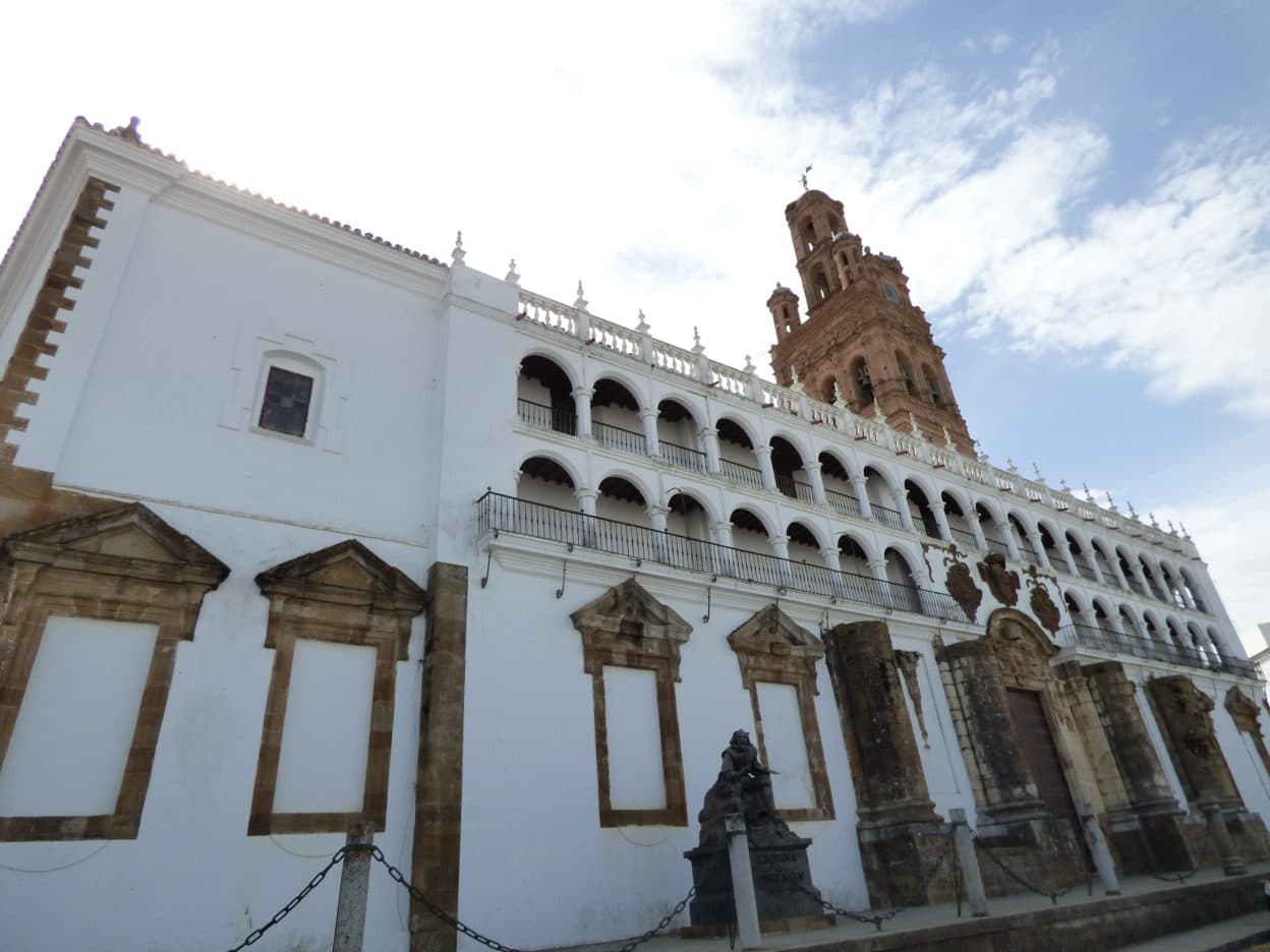 Llerena en vivo: Patrimonio y rincones con encanto