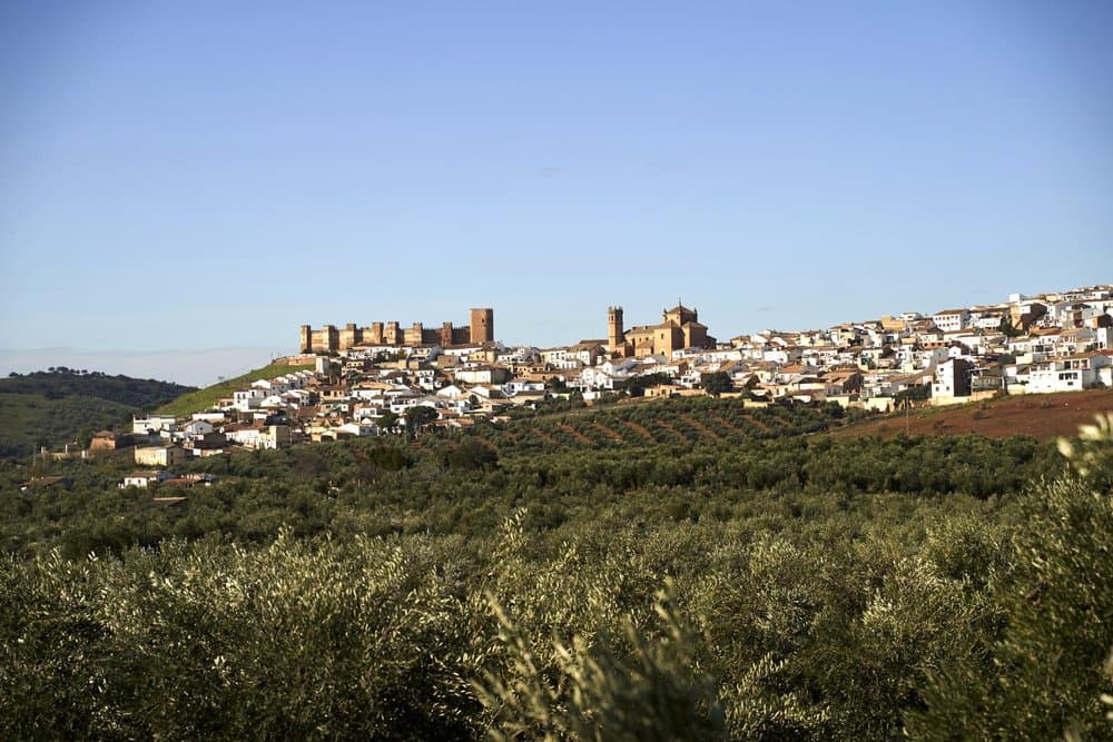 Entdecken Sie das alte Dorf Baños de la Encina
